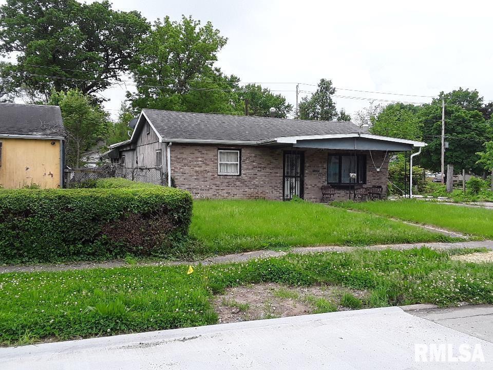 912 11th Ave., Rock Island, IL 61201