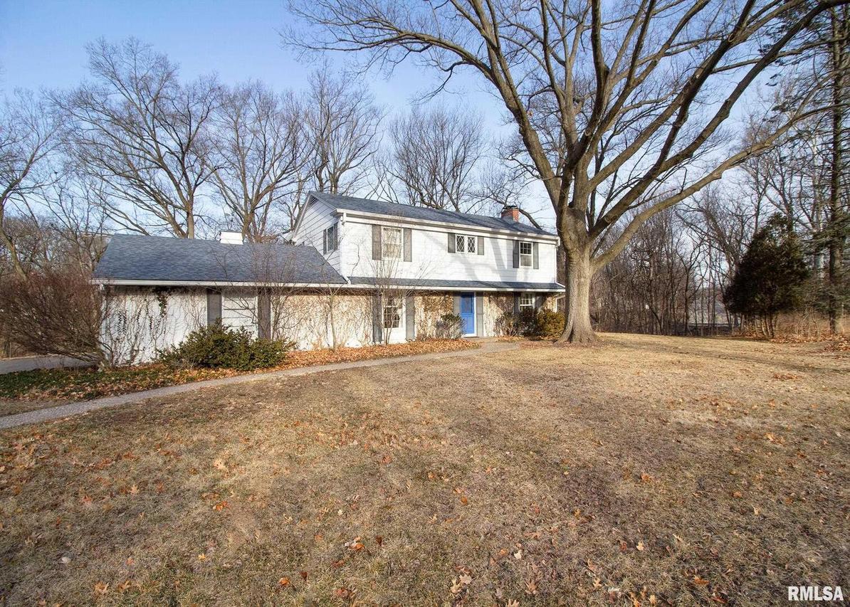 2631 35th St., Moline, IL 61265