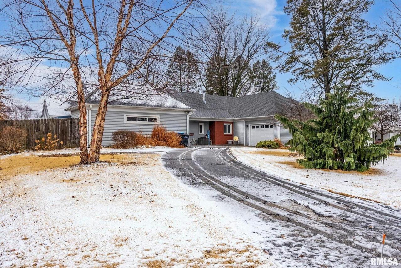 2416 35th Ave., Rock Island, IL 61265