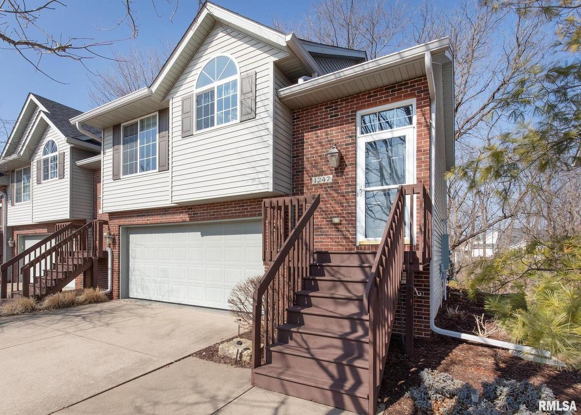 1247 33rd Avenue Cir., Silvis, IL 61282