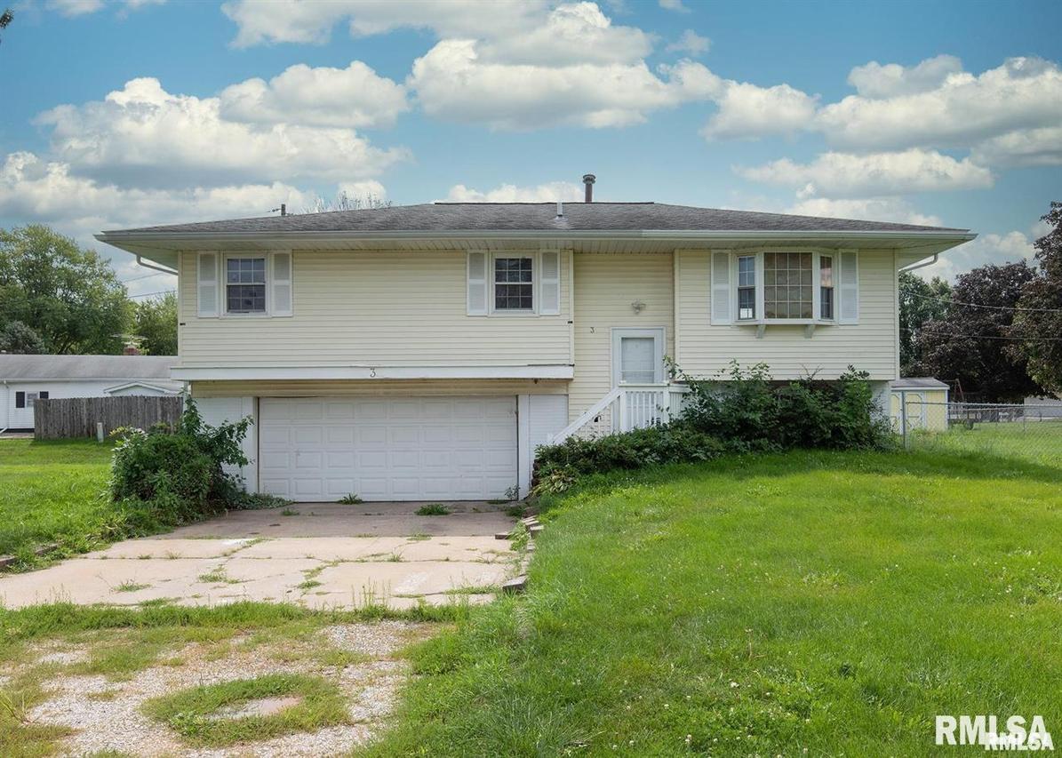 3 Sunny Hill Ln., Orion, IL 61273
