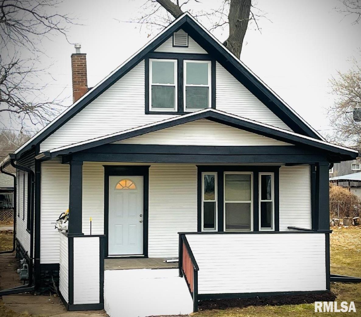 913 12th Ave., Rock Island, IL 61201