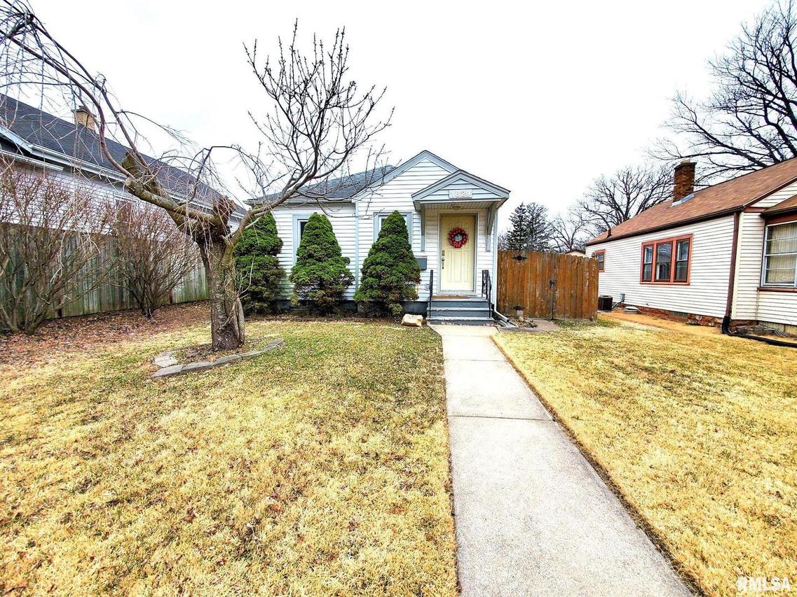 1829 31st St., Moline, IL 61265