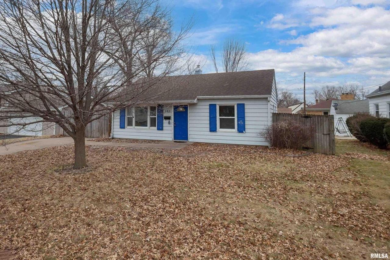 565 28th Ave., East Moline, IL 61244