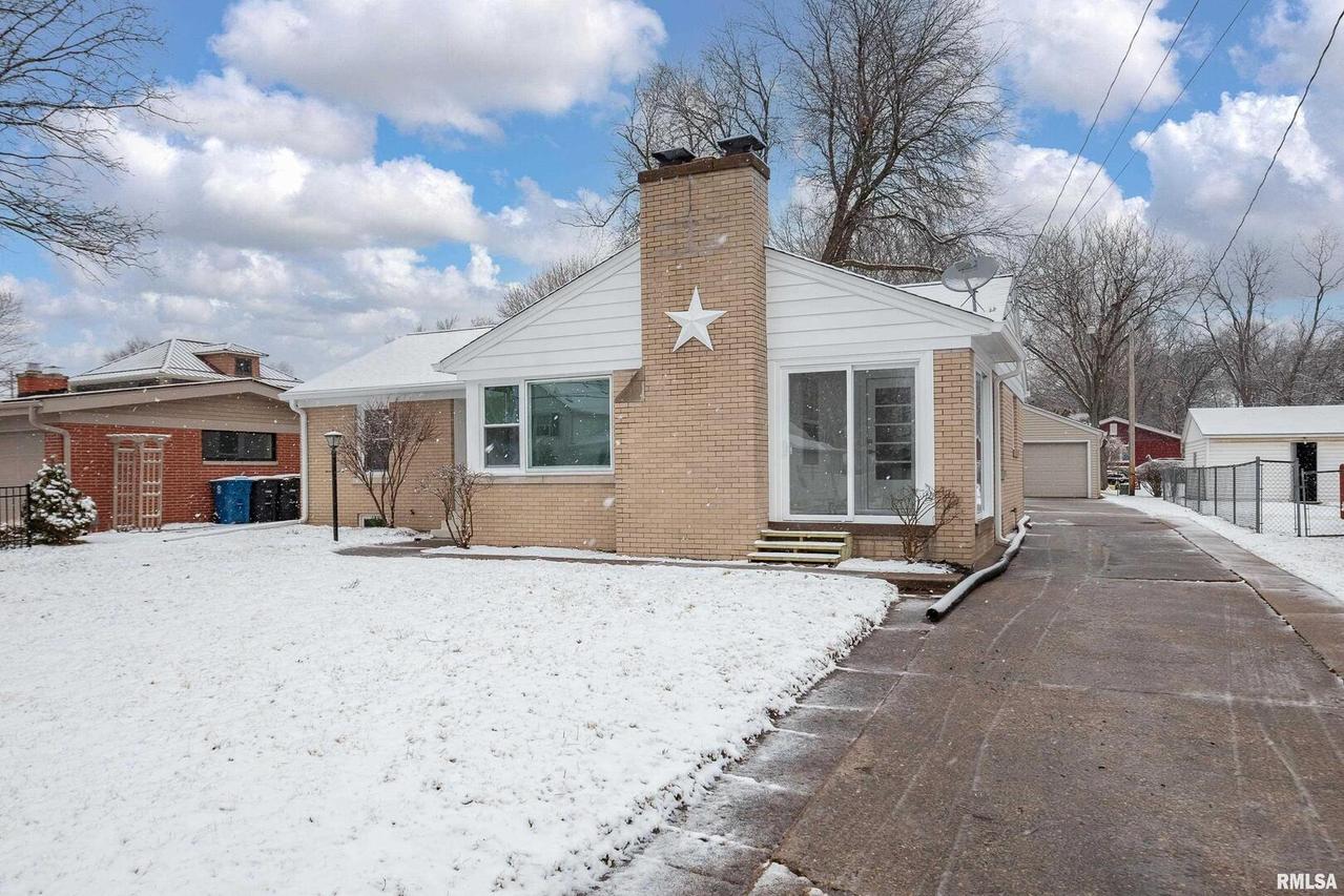 1711 23rd Ave., Rock Island, IL 61201