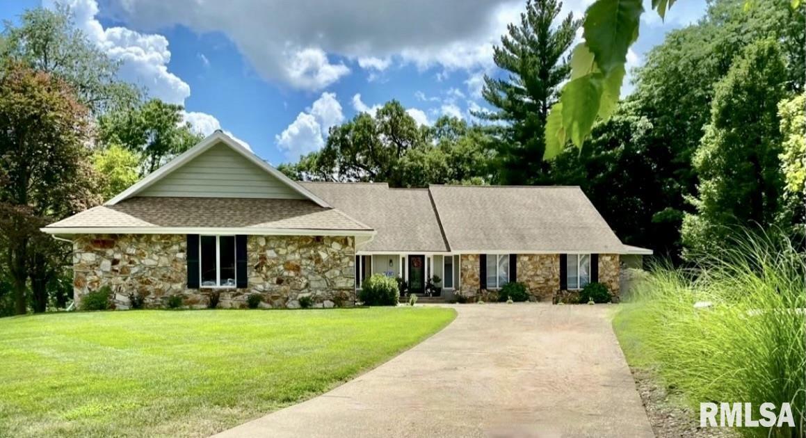 2900 27th Ave. #A, Moline, IL 61265