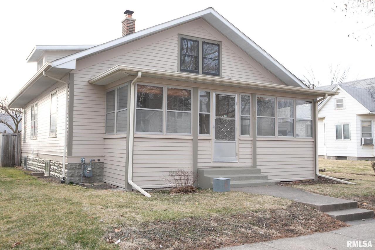 1602 39th St., Rock Island, IL 61201