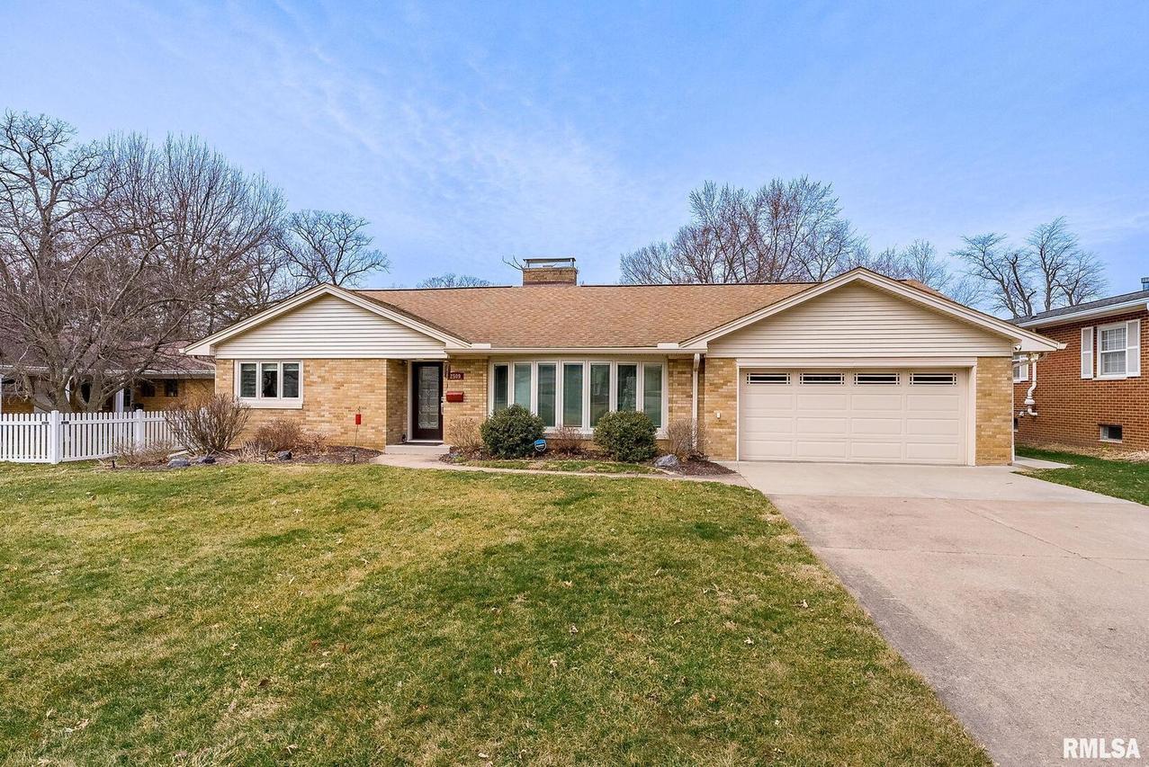 2509 31st Avenue Ct., Moline, IL 61265
