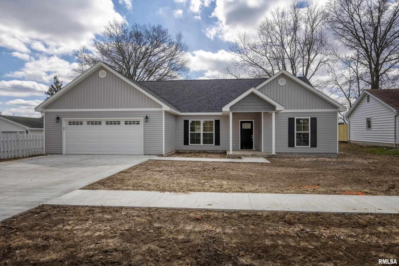 405 E Reeves St., Marion, IL 62959