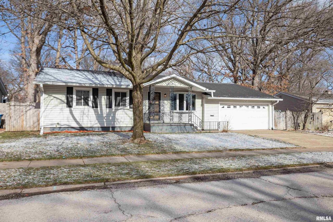 3623 9th St., East Moline, IL 61244