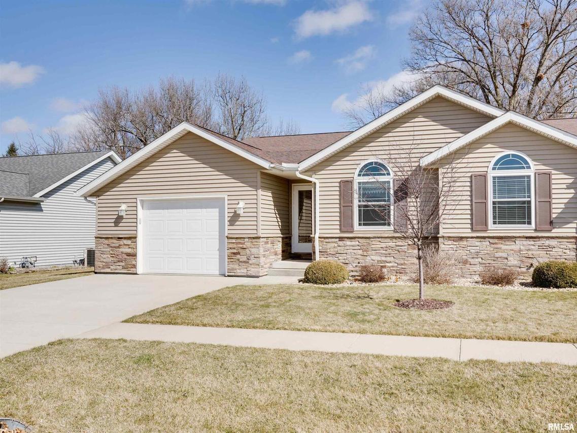 502 Larkspur Ln., Geneseo, IL 61254