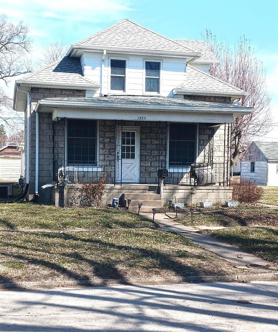 1223 15th Ave., Fulton, IL 61252