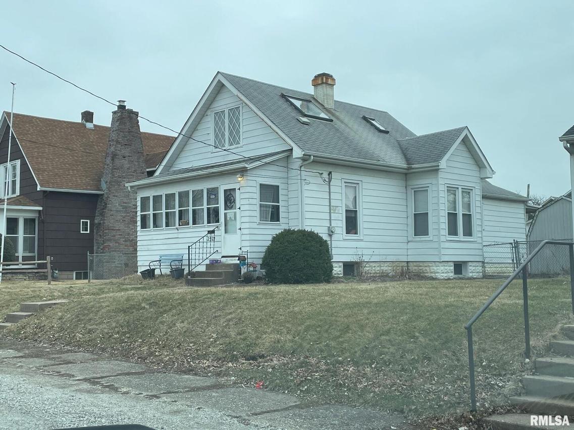 2922 11th Ave. #B, Moline, IL 61265