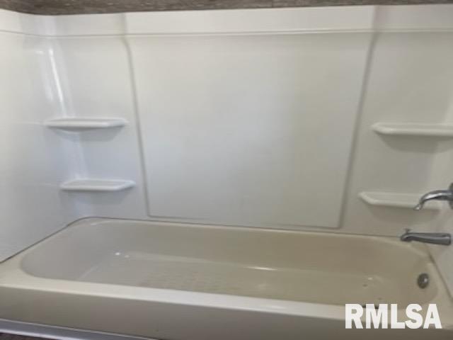 1609 6th St., Rock Island, IL 61201