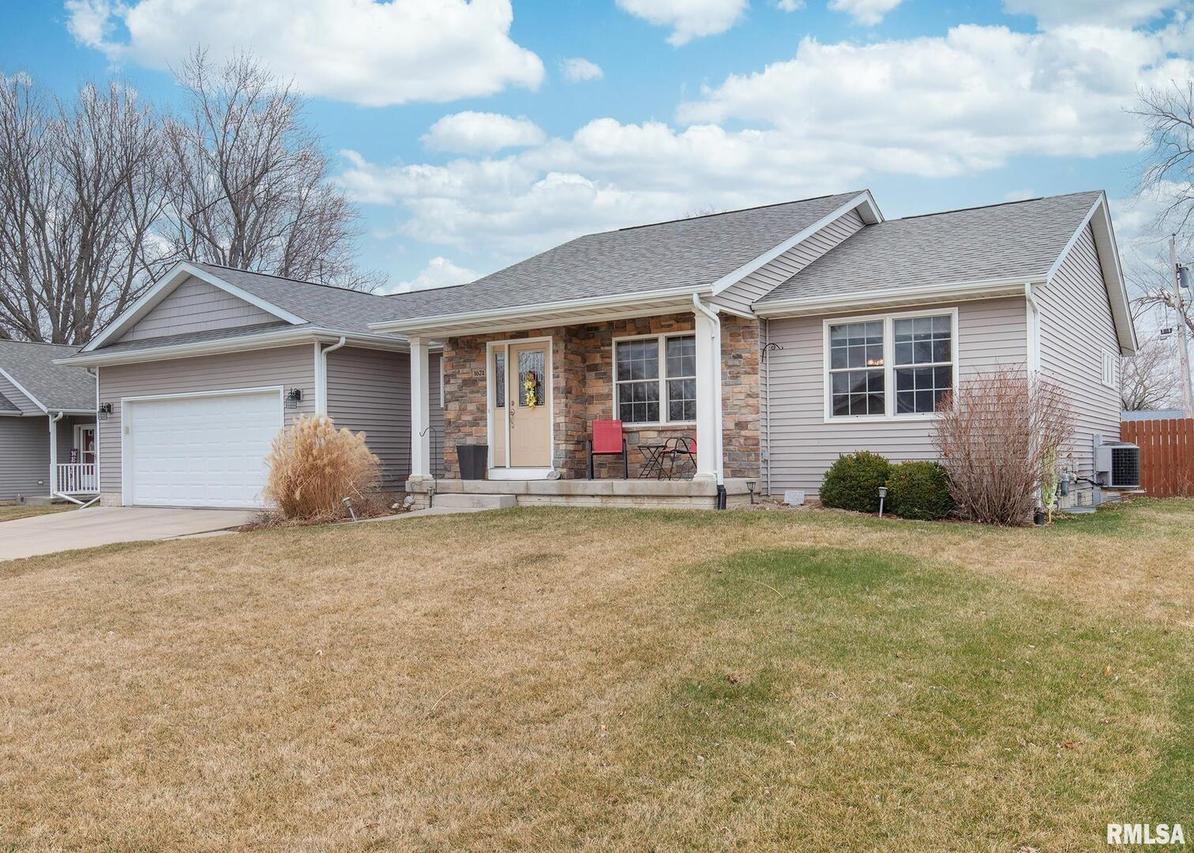 1621 11th St., Silvis, IL 61282