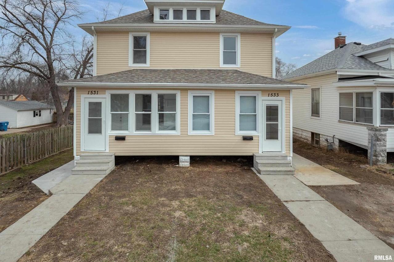 1531-1533 9th Ave., East Moline, IL 61244