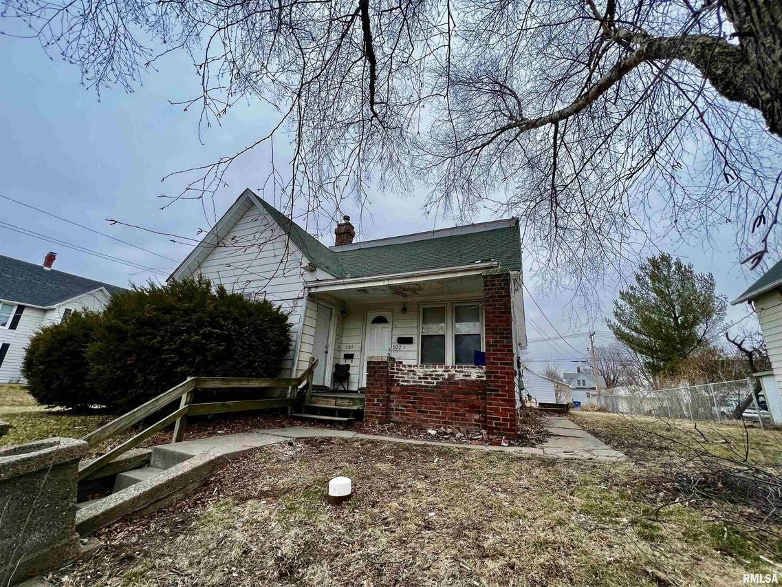 501-03 16th Ave., Moline, IL 61265