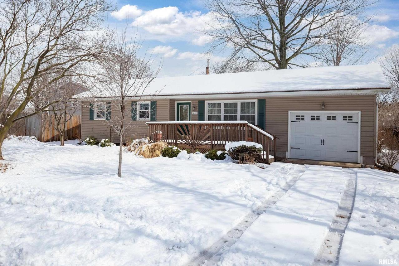 411 10th Ave., Hampton, IL 61256