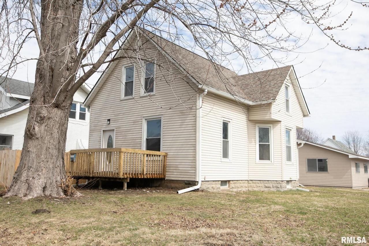 1858 3rd St., Moline, IL 61265