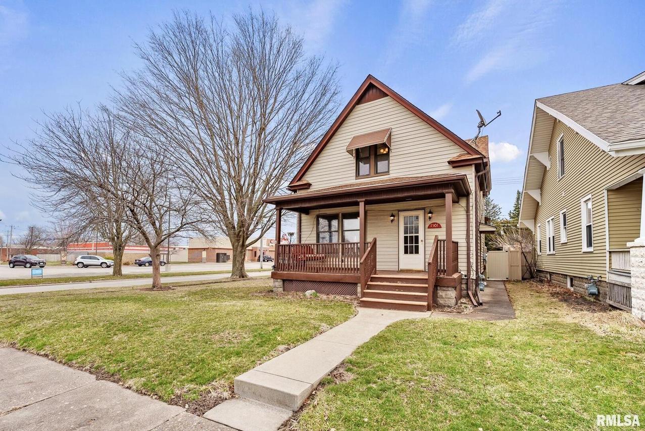 1501 37th St., Rock Island, IL 61201