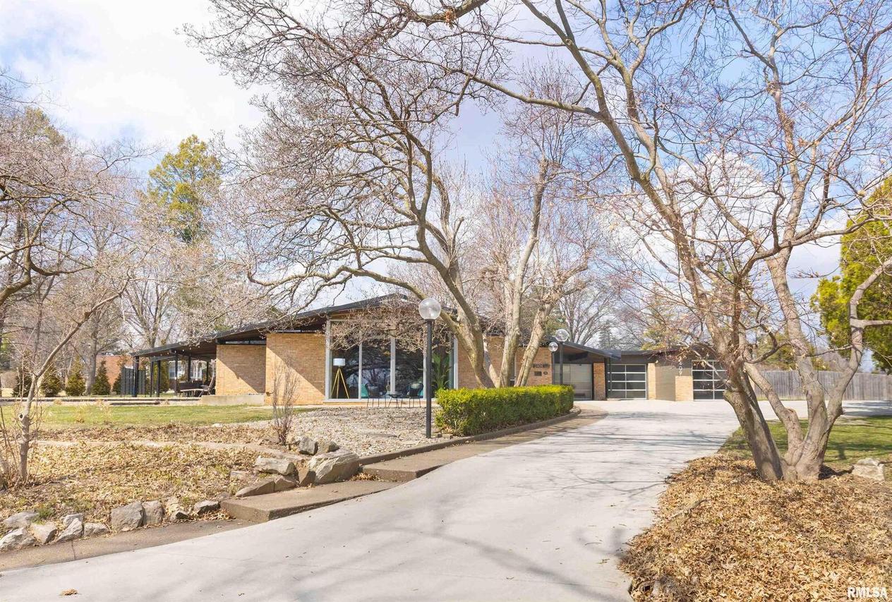 2409 S Country Club Dr., Quincy, IL