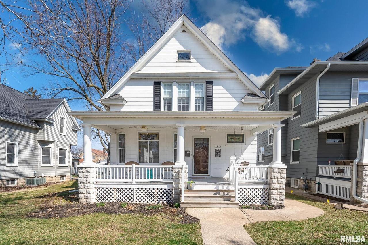 2116 14th St., Moline, IL 61265