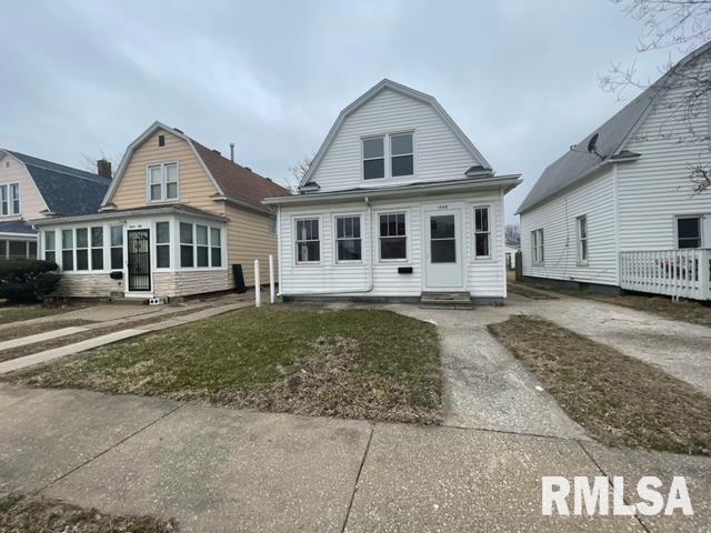 1546 9th Ave., East Moline, IL 61244