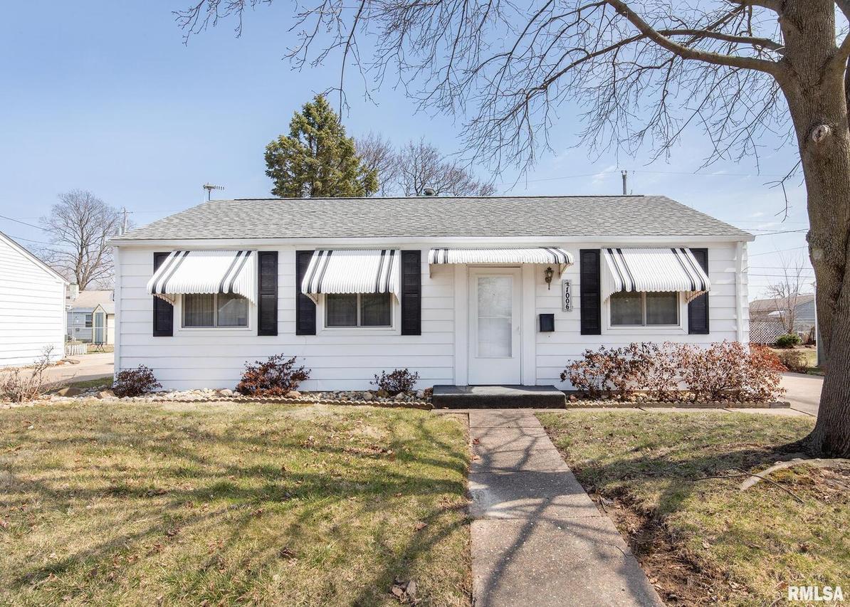 1006 40th St., Moline, IL 61265