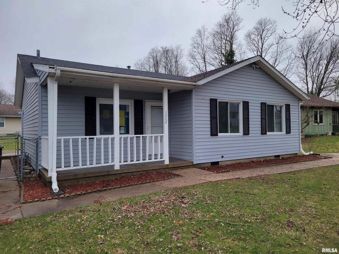 1312 101st Ave., Rock Island, IL 61201