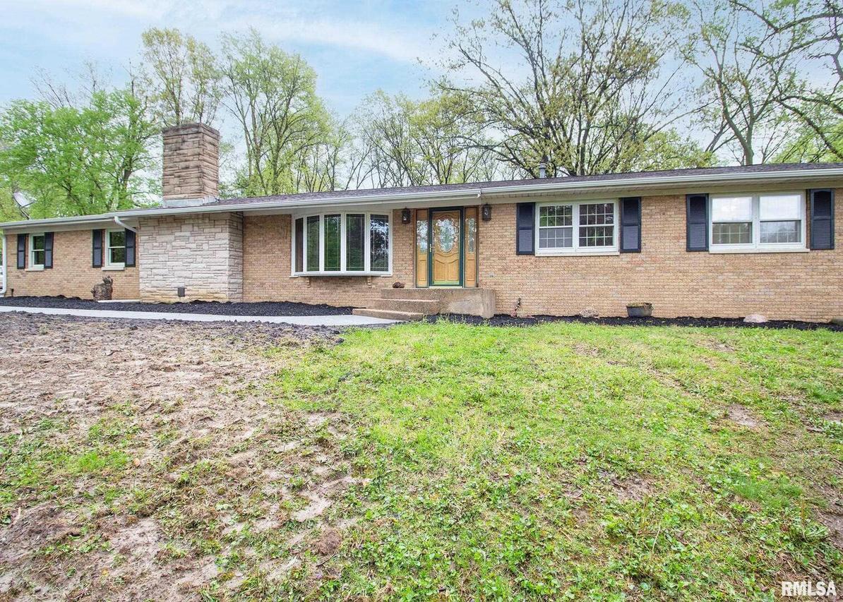 337 Valley Dr., Geneseo, IL 61254