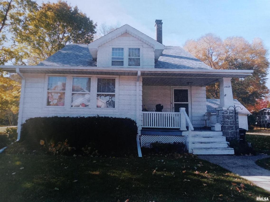 2609 4th St., Moline, IL 61265