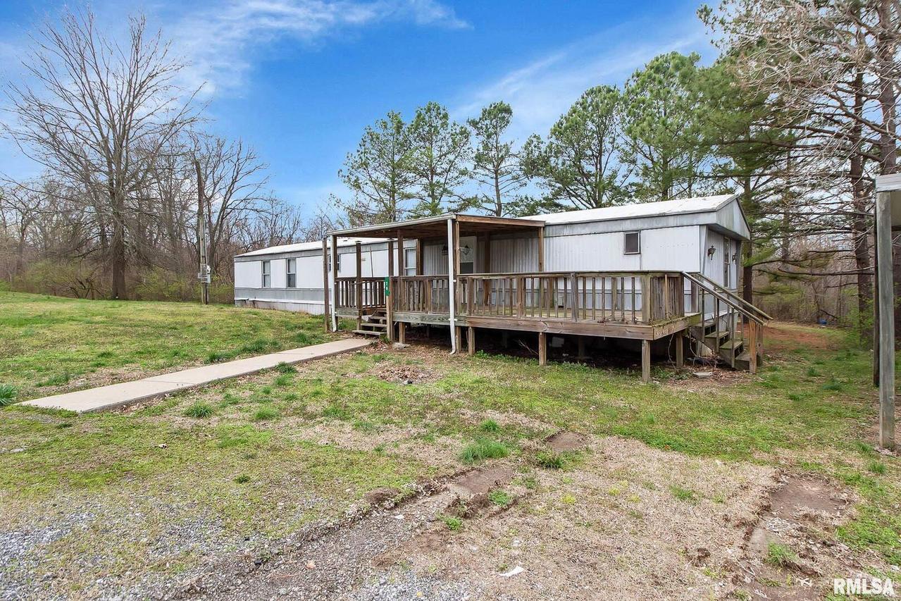 76 New Hill Extension, Murphysboro, IL 62966