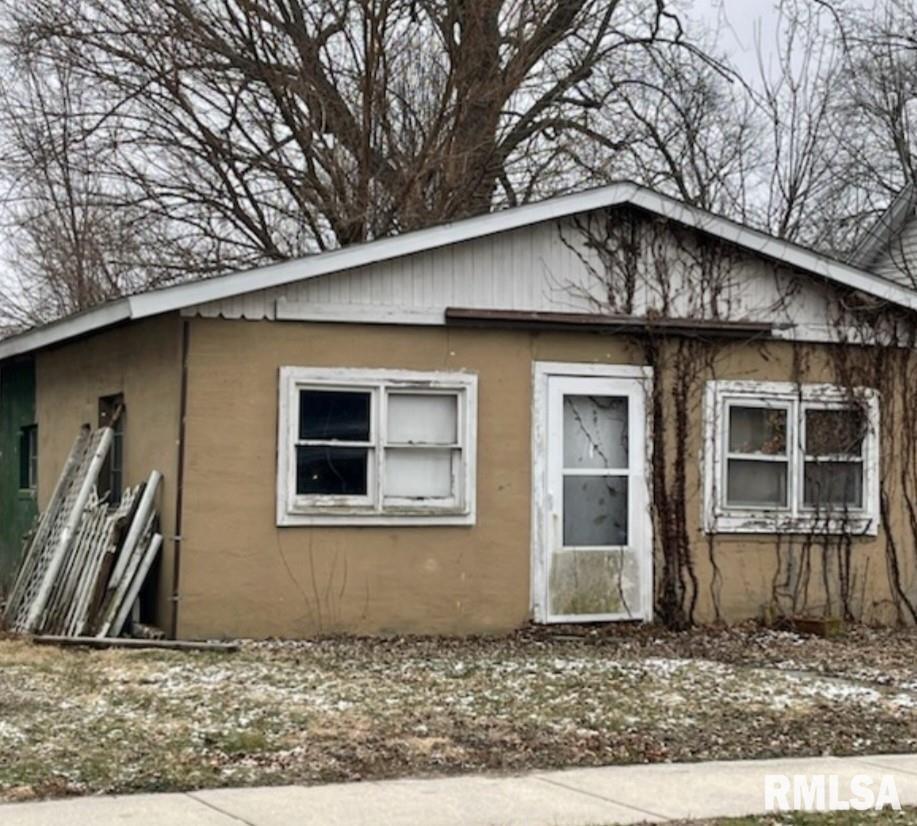 2220 E Pine St., Springfield, IL 62703