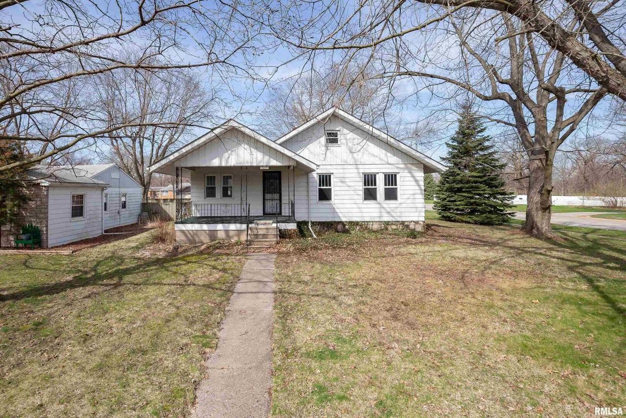 3209 Archer Dr., East Moline, IL 61244