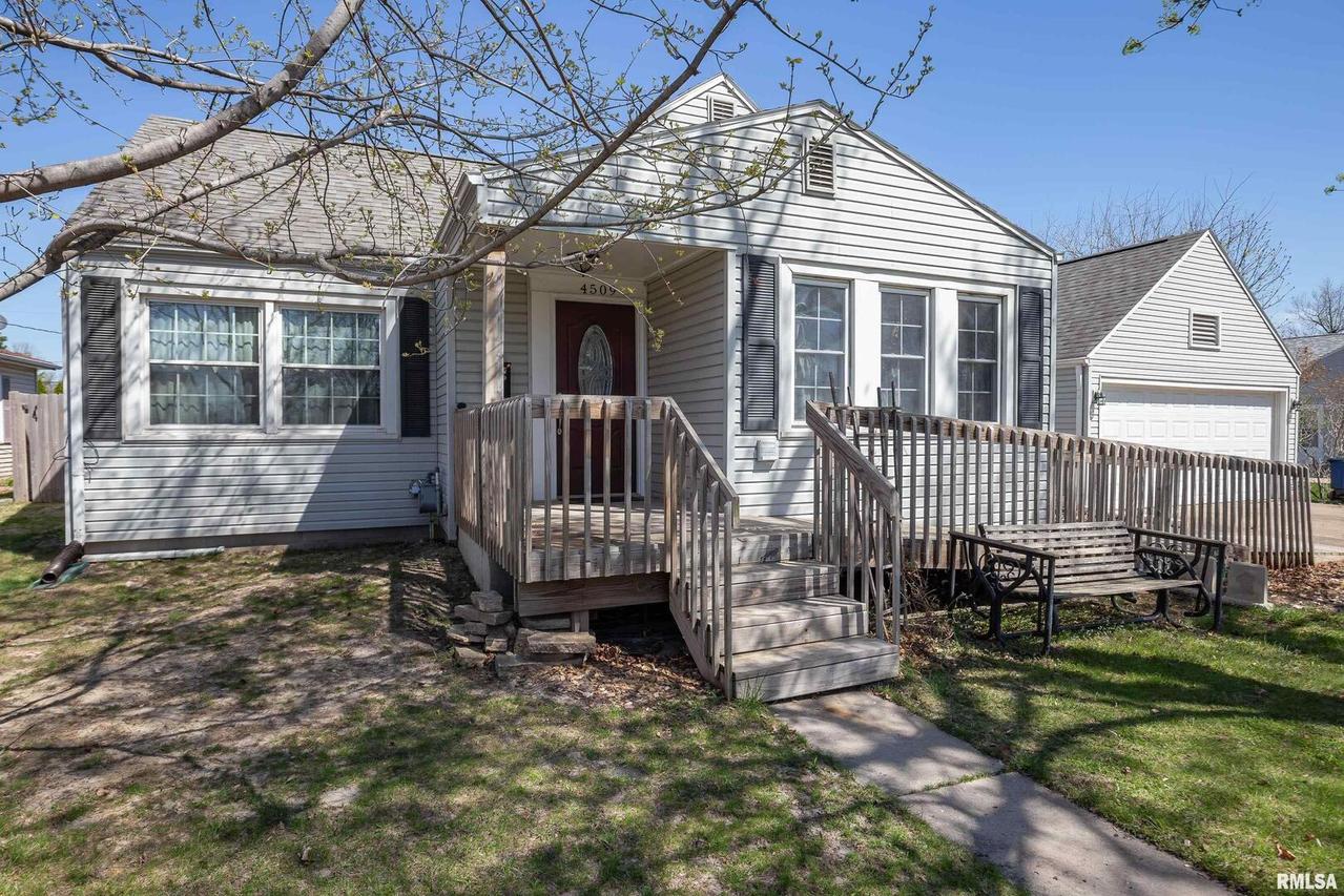 4509 22nd Ave., Moline, IL 61265