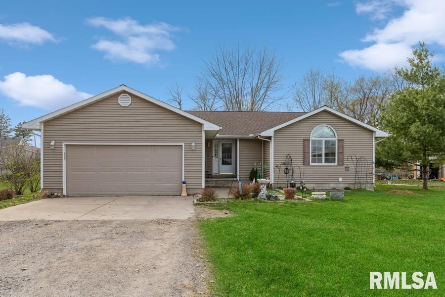 13510 139th St., Taylor Ridge, IL 61284