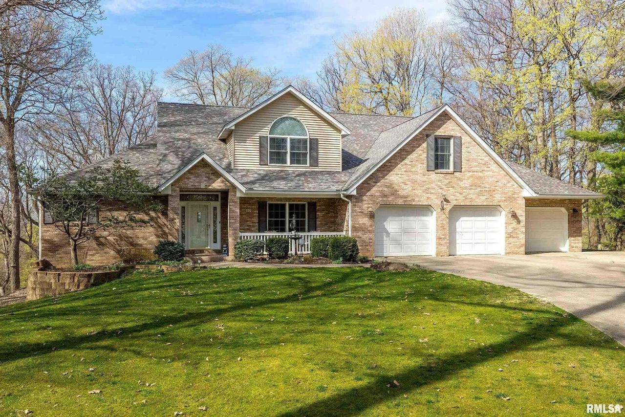 17 Edgewood Dr., Geneseo, IL 61254