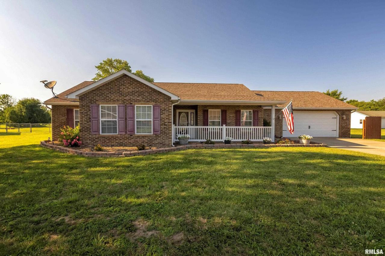 1414 E Willow Dr., Marion, IL 62959