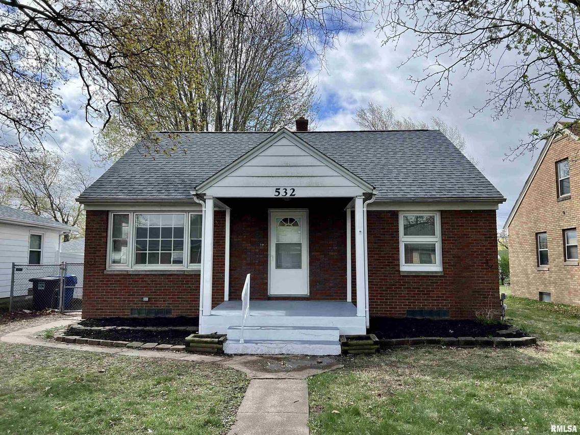 532 28th Ave., Moline, IL 61265