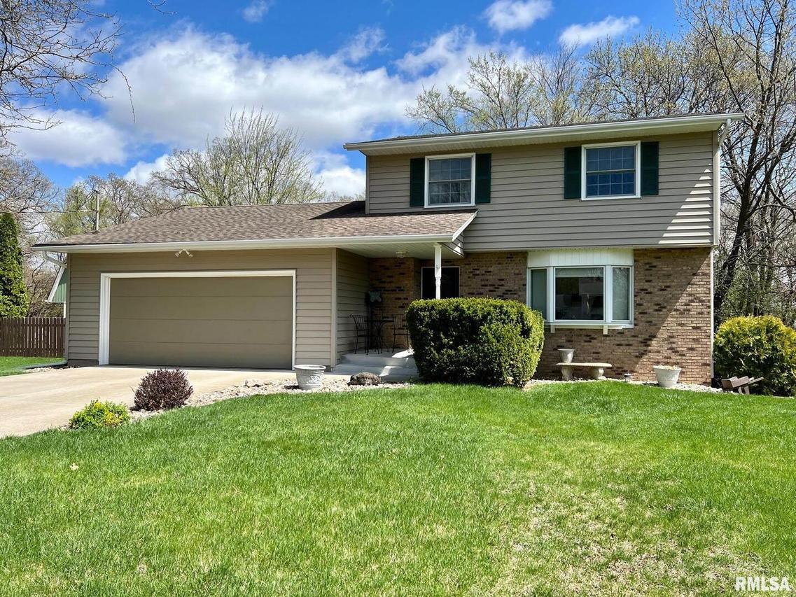 8229 49th St., Coal Valley, IL 61240