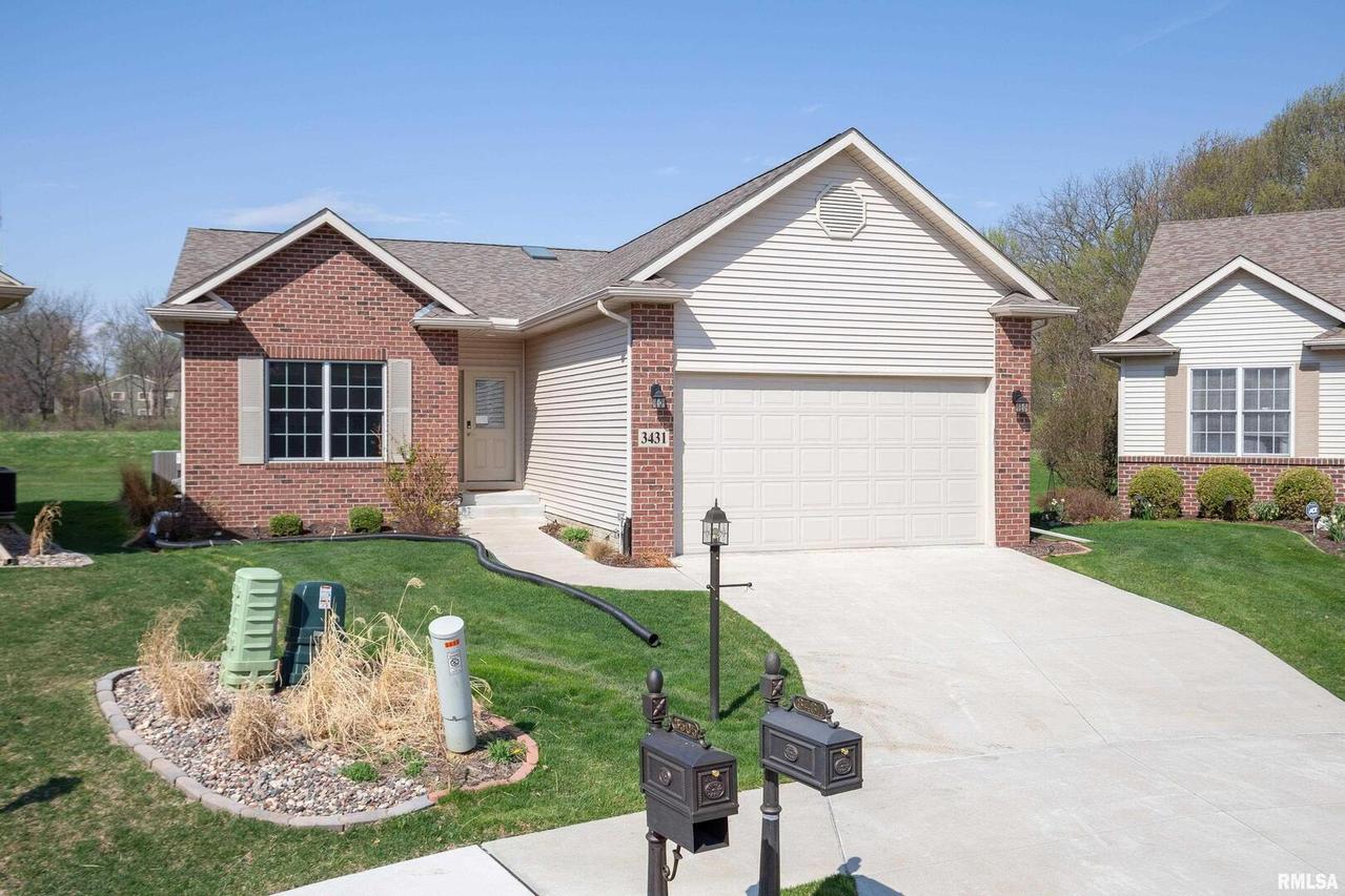 3431 72nd Street Ct., Moline, IL 61265