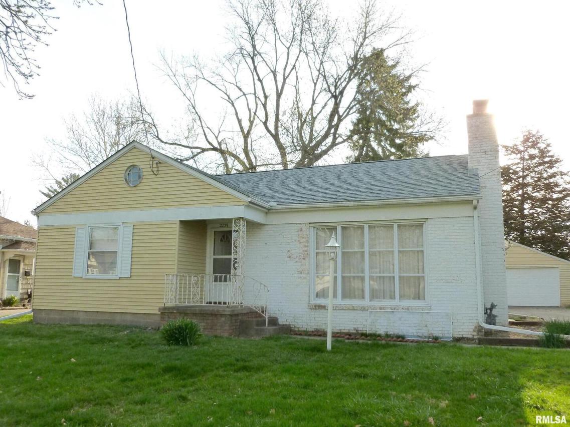2239 30th St., Rock Island, IL 61201