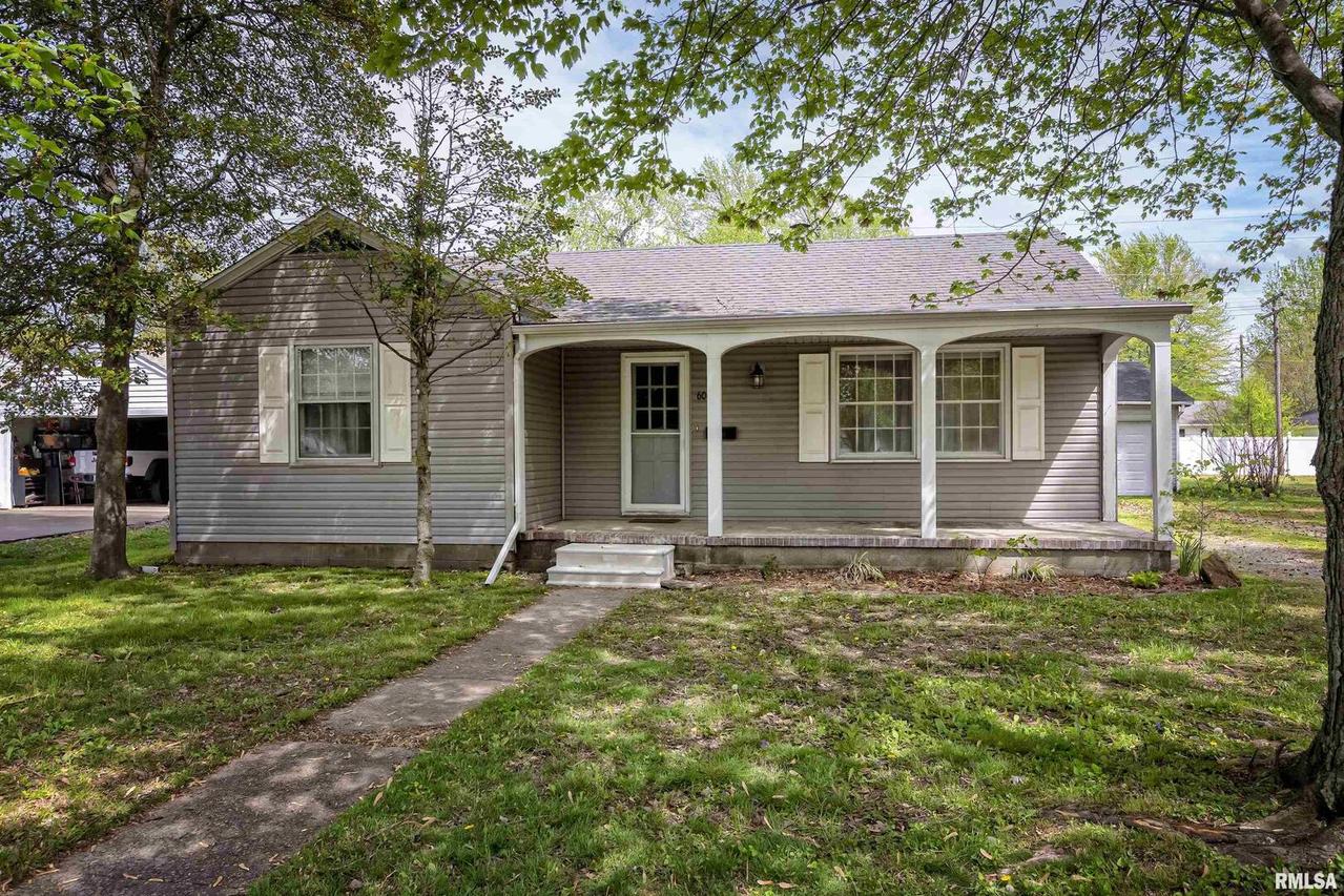 606 S 7th St., Herrin, IL 62948