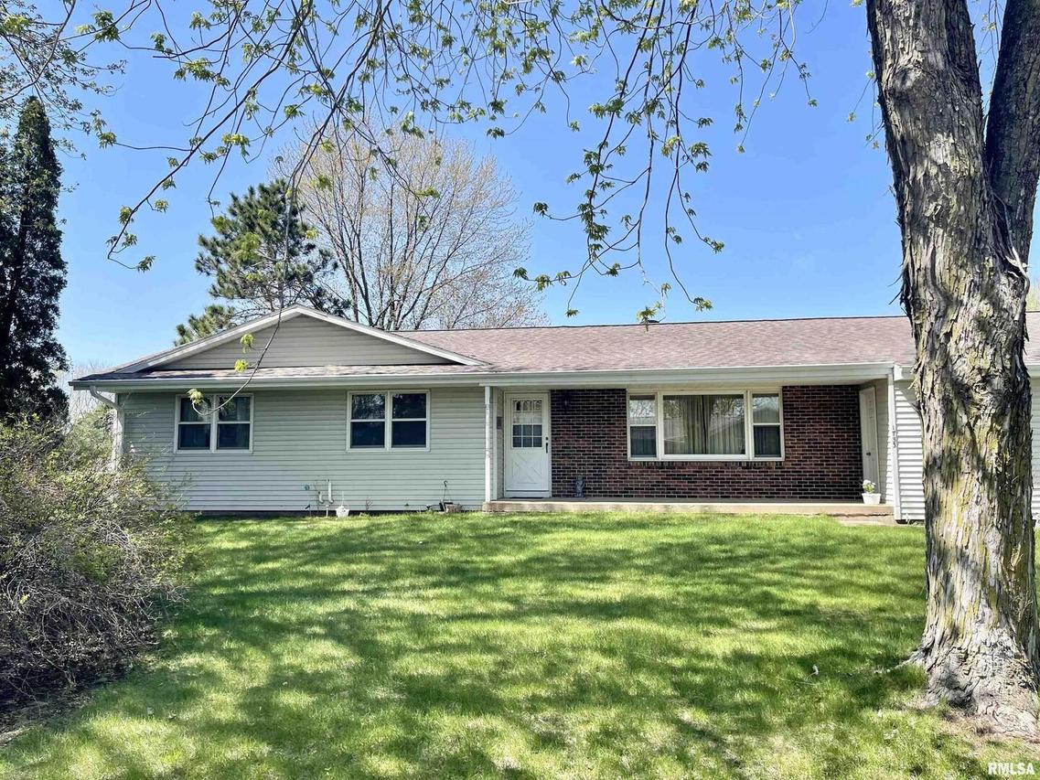 1753 Shutters St., Thomson, IL 61285