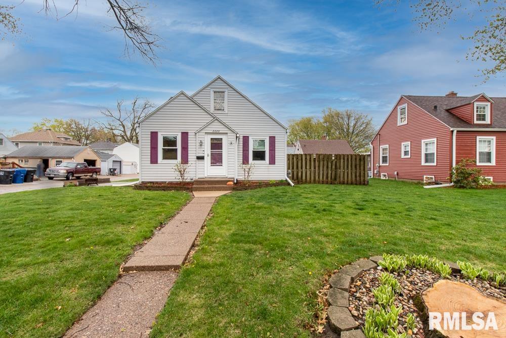 2020 4th St., Moline, IL 61265