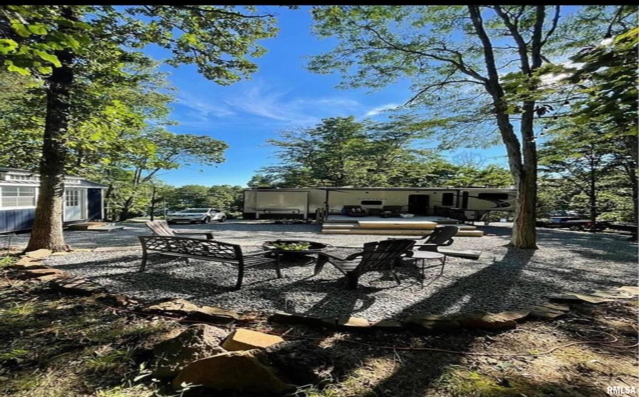 340 Cedar Ln., Ozark, IL 62972