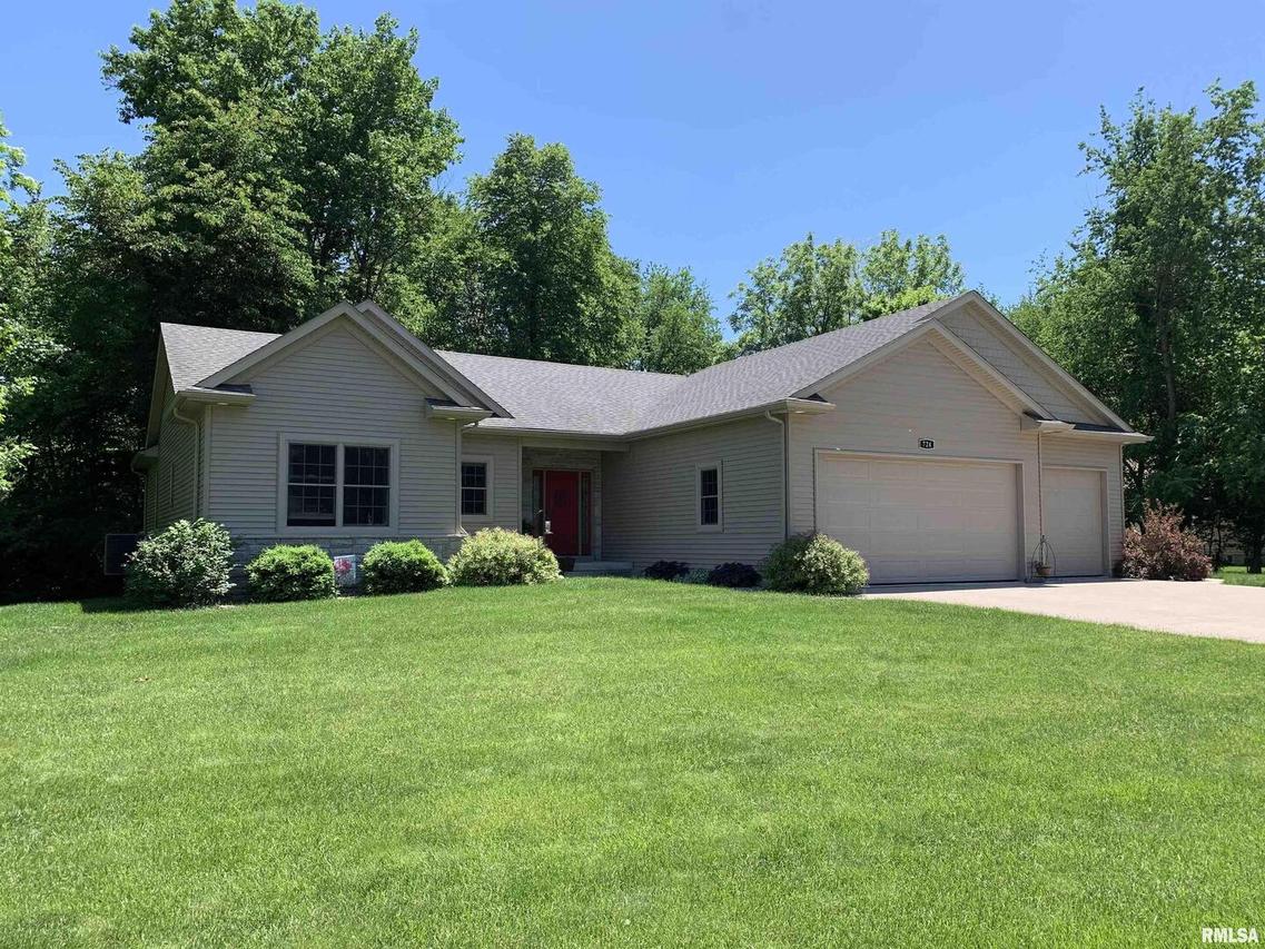724 10th Avenue Ct., Hampton, IL 61256