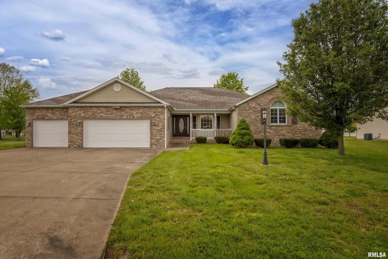 3217 Appaloosa Ct., Herrin, IL 62948