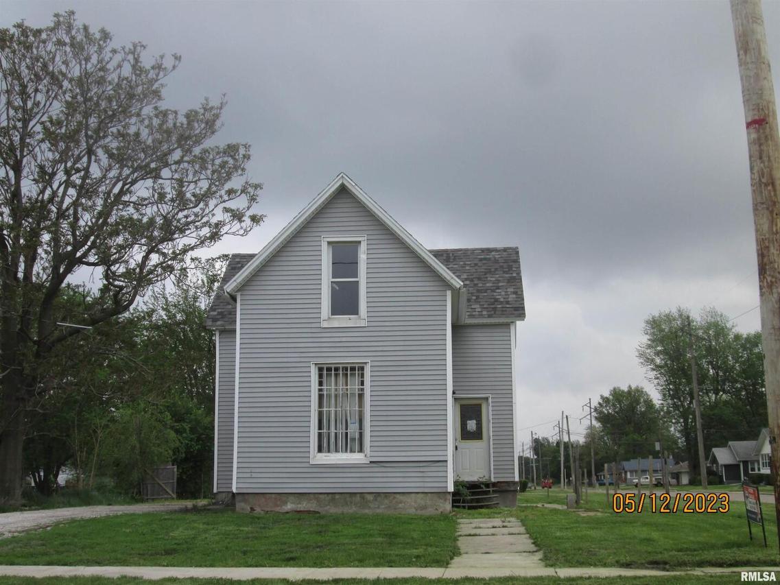 1171 S Seminary St., Galesburg, IL 61401