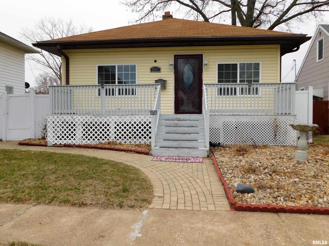 231 43rd St., Moline, IL 61265